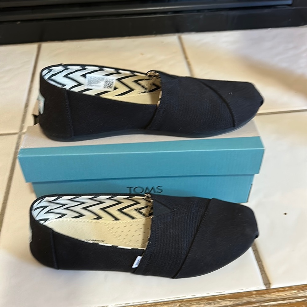 Toms Alpargata canvas shoes